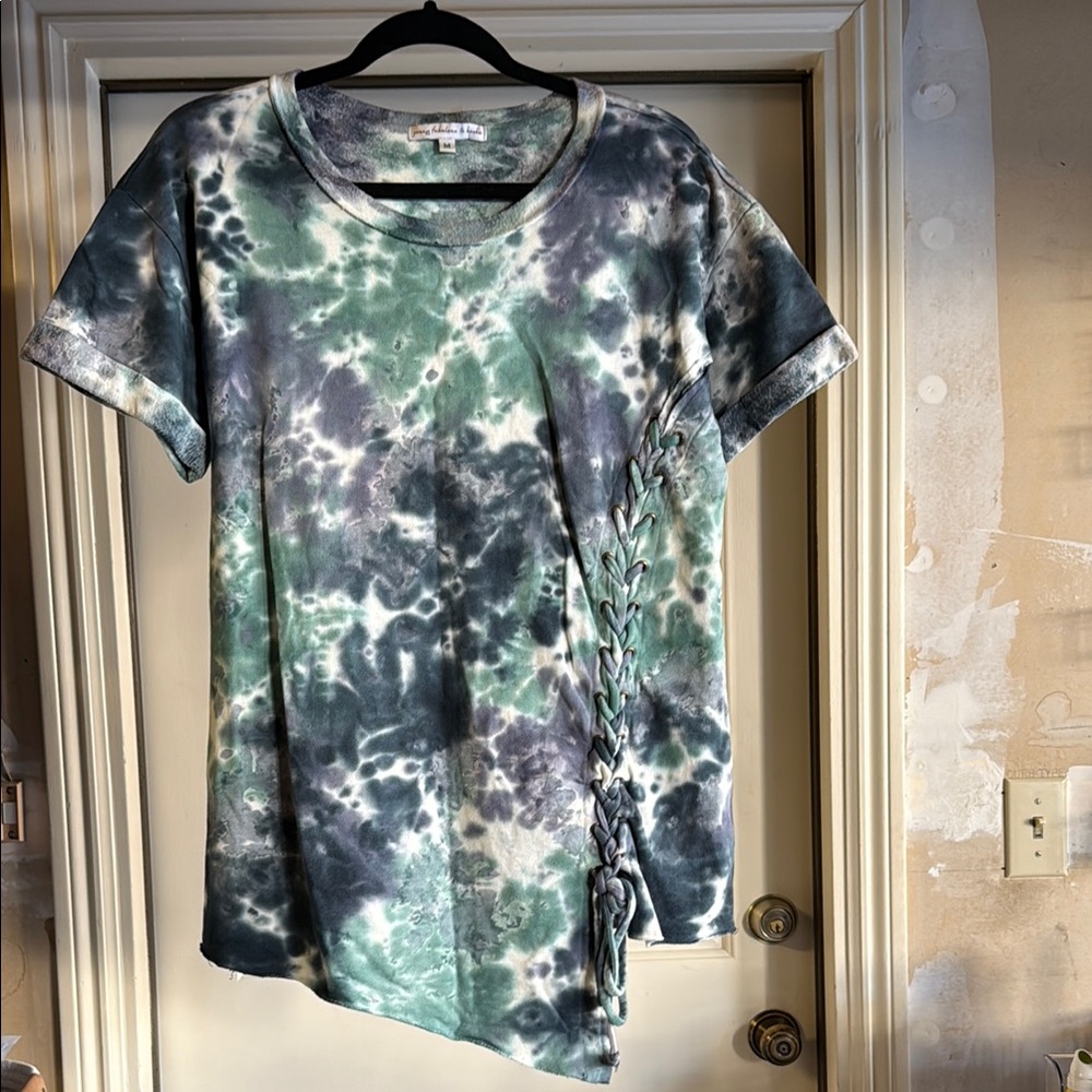 Young Fabulous & Broke Gray Green Asymmetrical Short Sleeve Tee